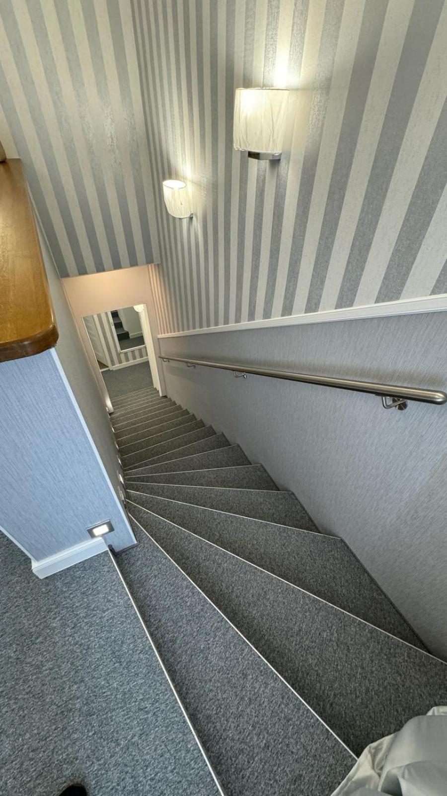 Efipa Glamour Apartments Plzen Bagian luar foto
