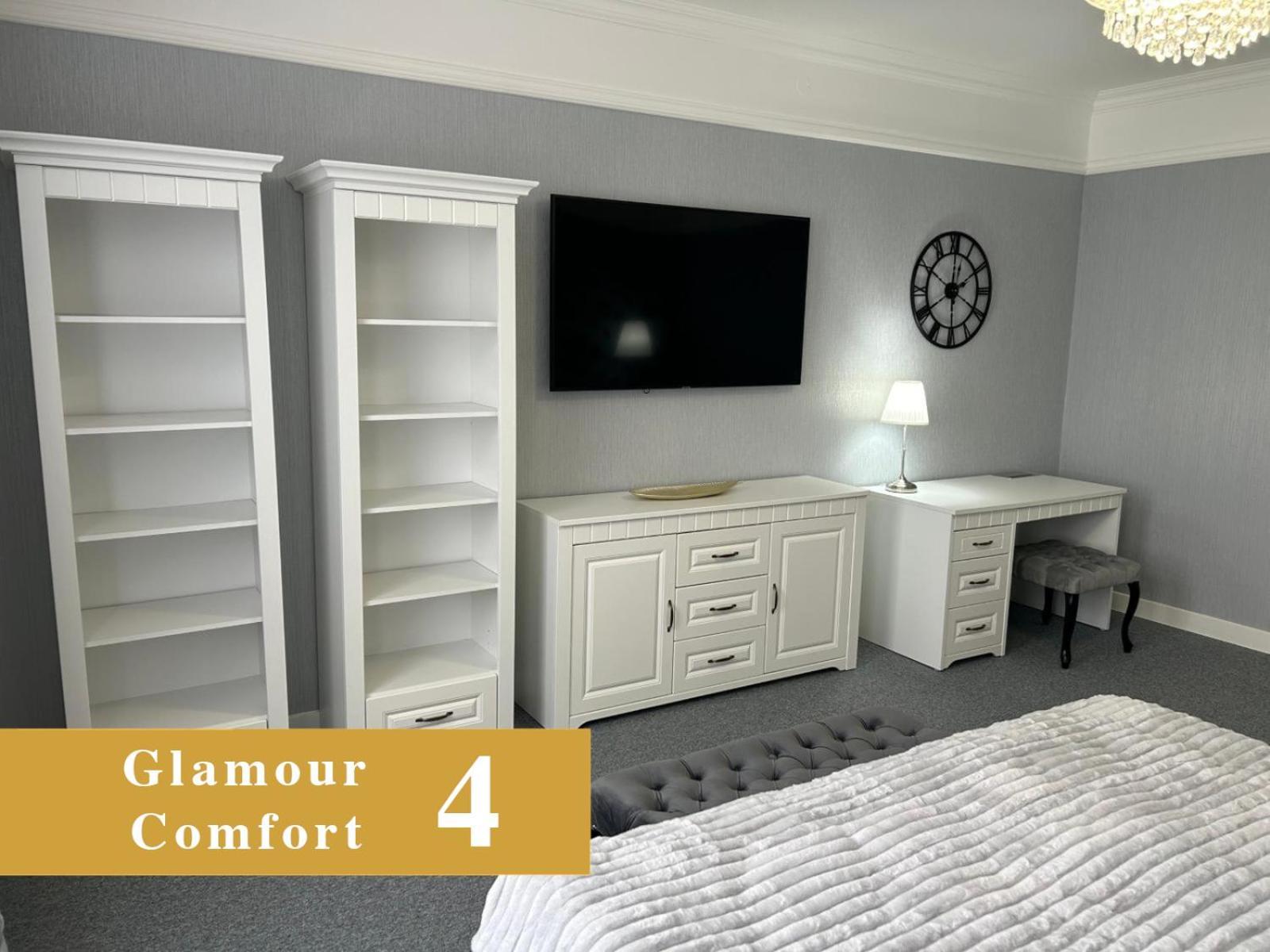 Efipa Glamour Apartments Plzen Bagian luar foto