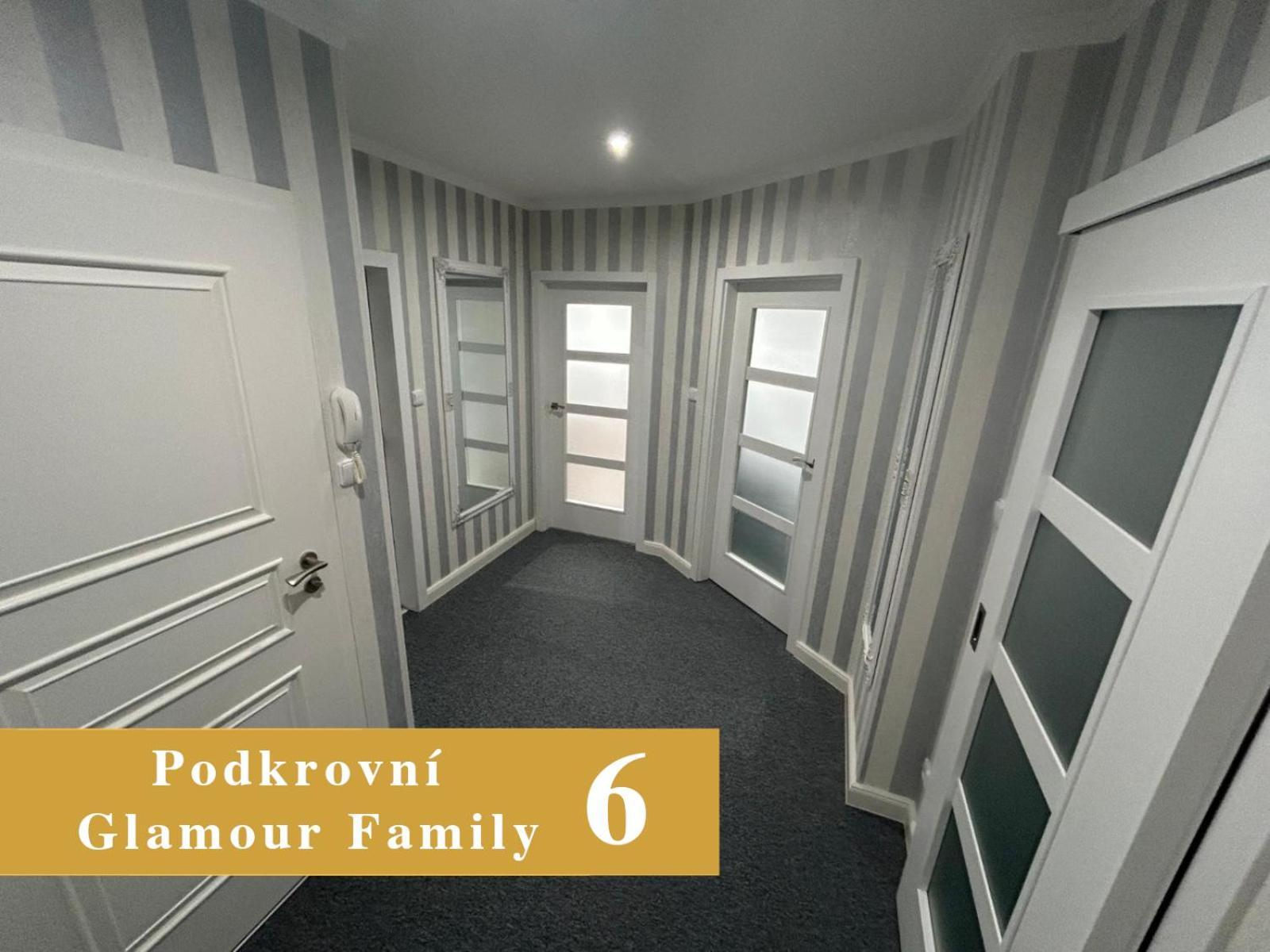 Efipa Glamour Apartments Plzen Bagian luar foto