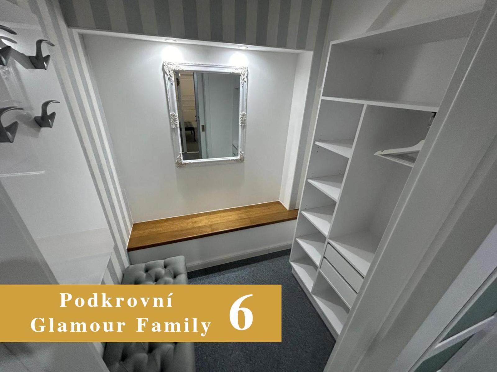 Efipa Glamour Apartments Plzen Bagian luar foto