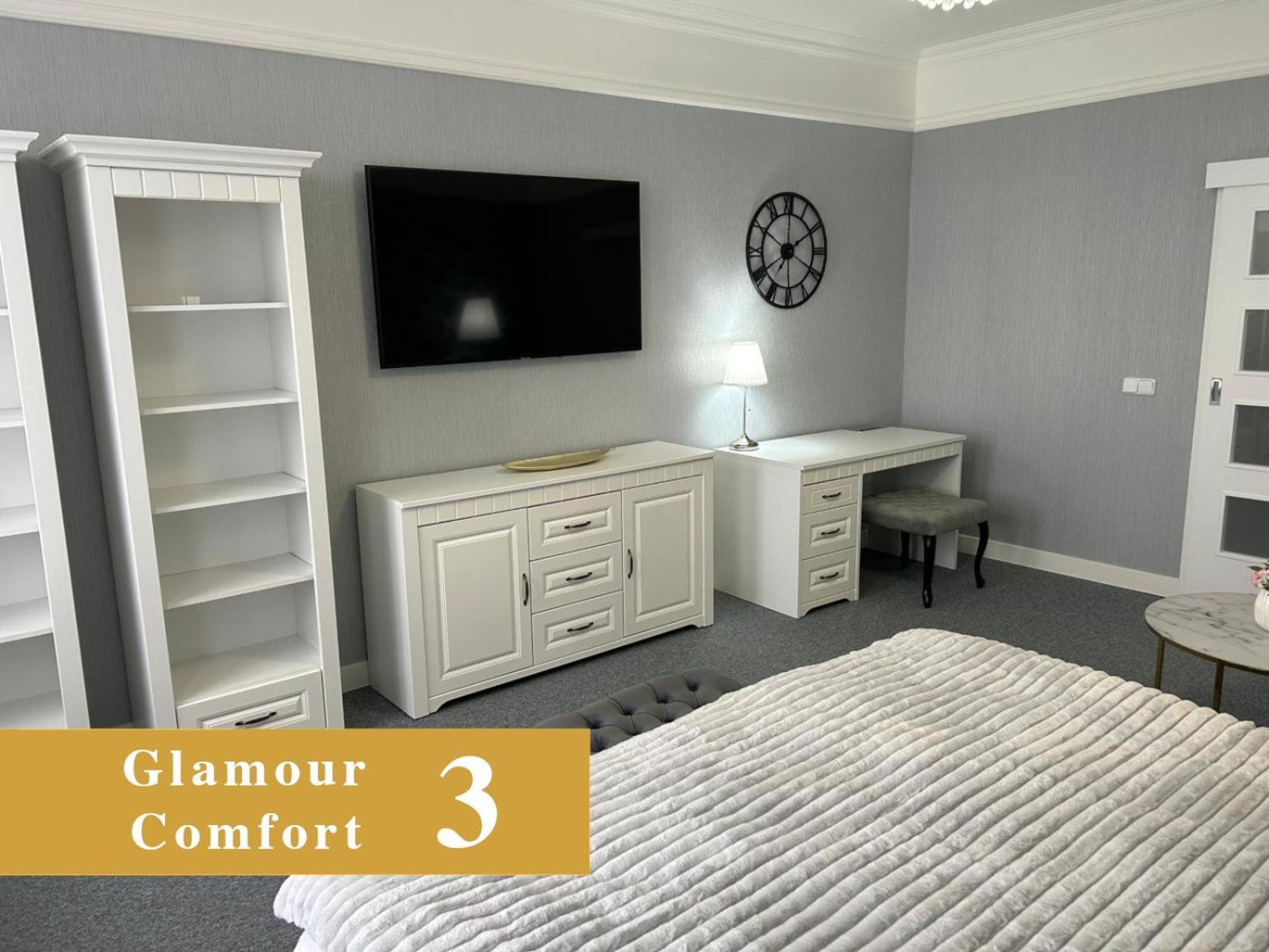 Efipa Glamour Apartments Plzen Bagian luar foto