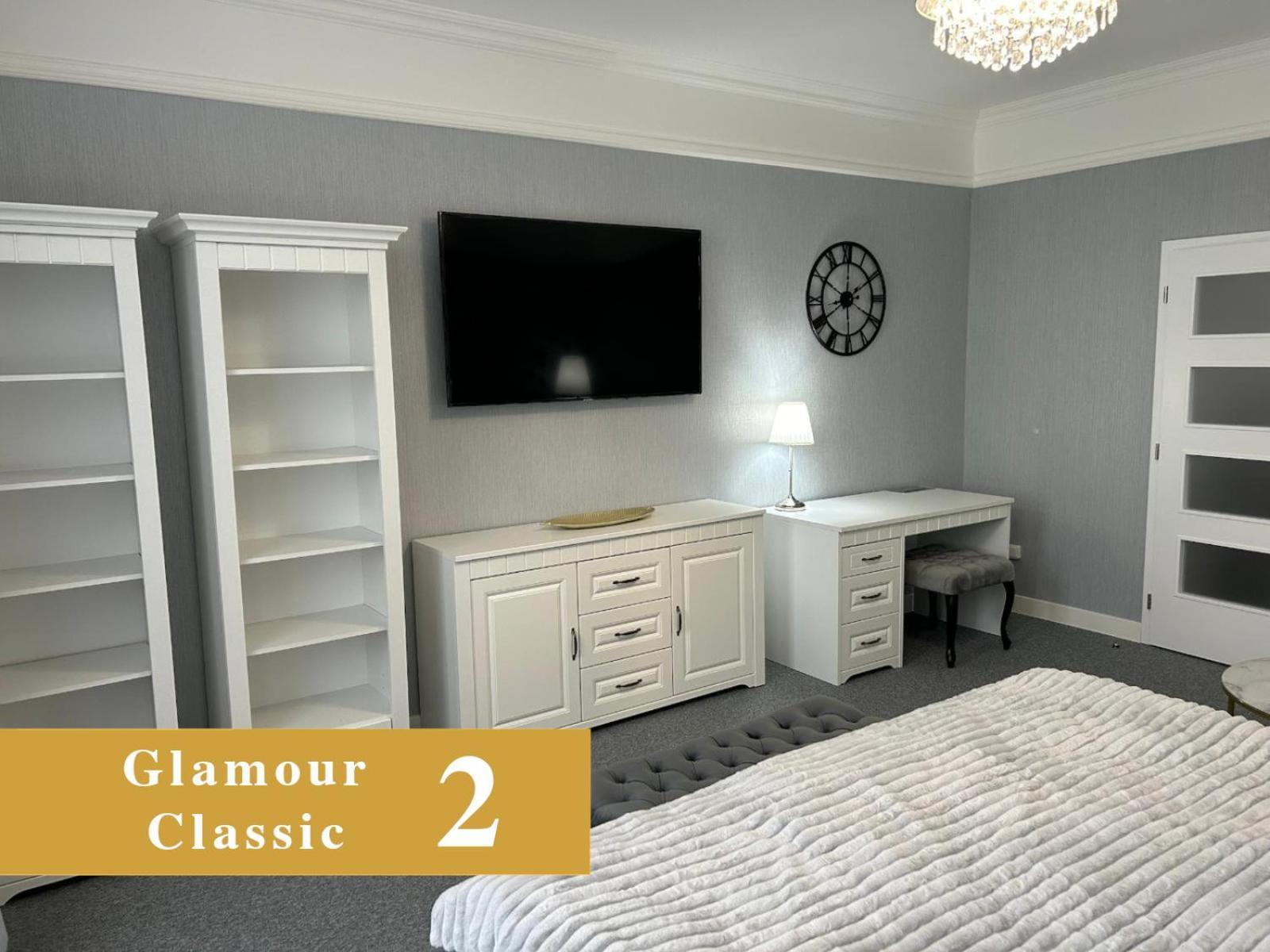 Efipa Glamour Apartments Plzen Bagian luar foto