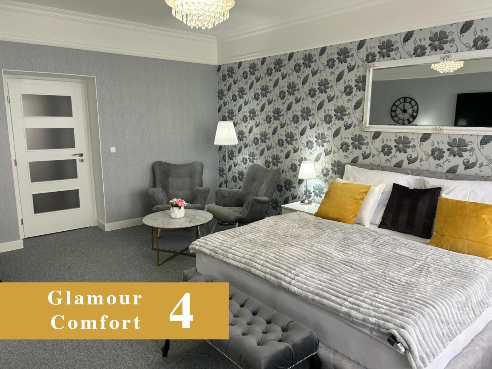 Efipa Glamour Apartments Plzen Bagian luar foto