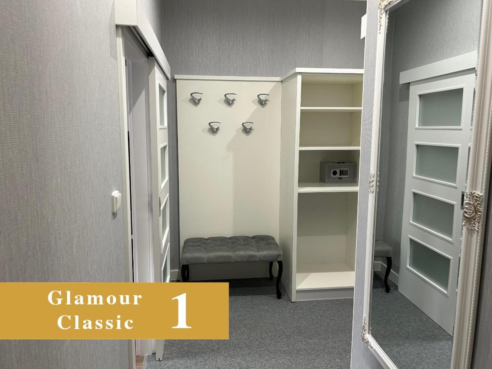 Efipa Glamour Apartments Plzen Bagian luar foto